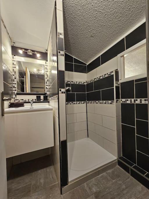 Appartement 50M2 Village Vacances Arles Esterno foto