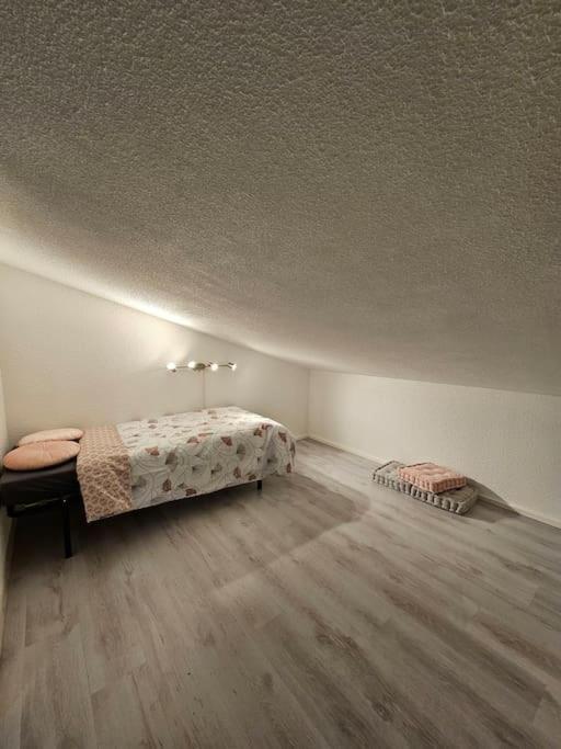 Appartement 50M2 Village Vacances Arles Esterno foto